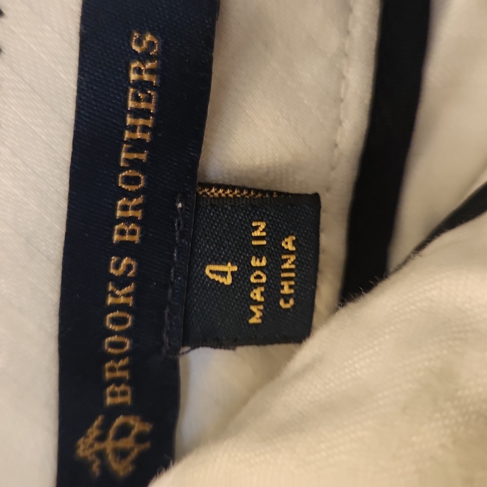 Brooks Brothers Blue Shorts. Size 4 - Picture 3 of 4